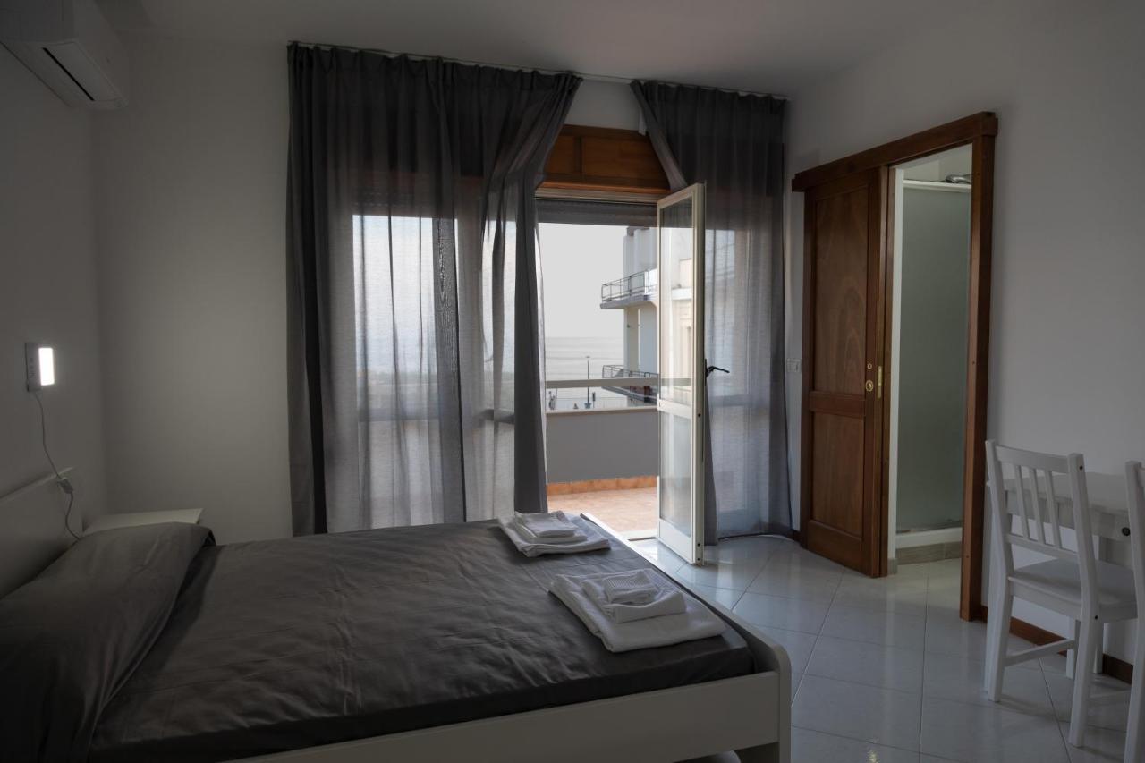 B&B Lungomare Diamante Exterior photo